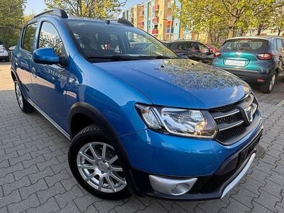 Begagnad Dacia Sandero Prestige 90 HK (66 kW) 2015 Blå SUV