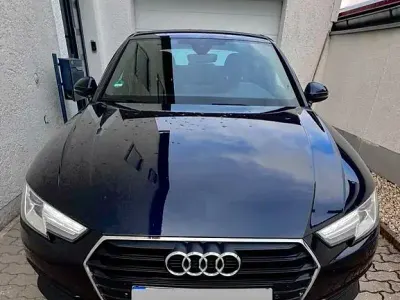 Gebraucht Audi A4 Basis 150 PS (110 kW) 2017 Blau Limousine