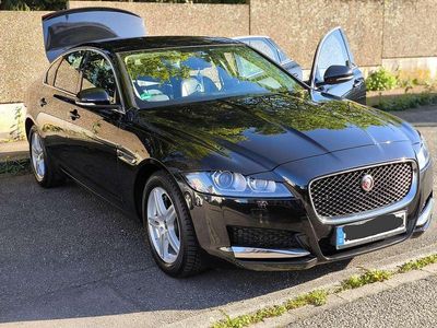 Gebraucht Jaguar XF Prestige 179 PS (131 kW) 2016 Schwarz Limousine