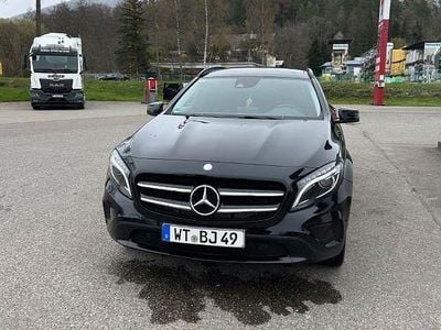 Usata Mercedes GLA250 211 CV (155 kW) 2016 Nero SUV