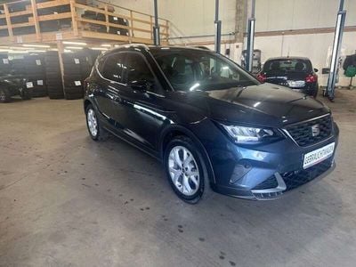 Grau Gebraucht 2025 Seat Arona FR SUV | 24.700 € (Etwas zu teuer)
