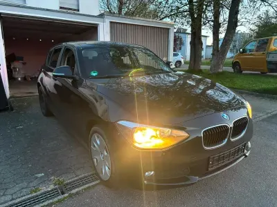 Gebraucht BMW 114 95 PS (69 kW) 2013 Schwarz Kleinwagen