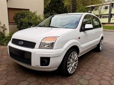 Occasion Ford Fusion Trend 80 PK (58 kW) 2012 Wit Hatchback