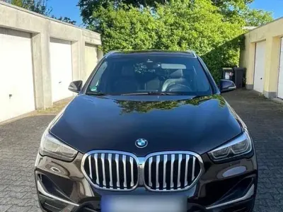 Gebraucht BMW X1 Sport Line 192 PS (141 kW) 2020 Braun SUV