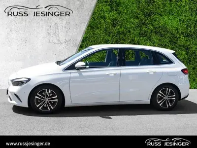 Gebraucht Mercedes B220 Progressive 190 PS (139 kW) 2025 Polarweiß Kleinwagen