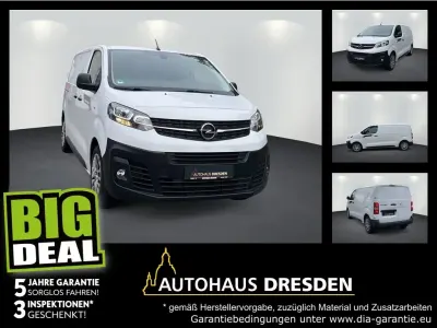 Gebraucht Opel Vivaro-e Combi Edition 120 PS (88 kW) 2022 Kaolin weiss Van / Kleinbus