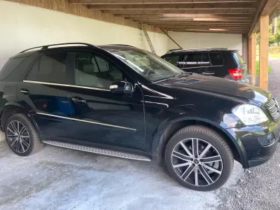 Gebraucht Mercedes ML280 190 PS (139 kW) 2006 Schwarz SUV