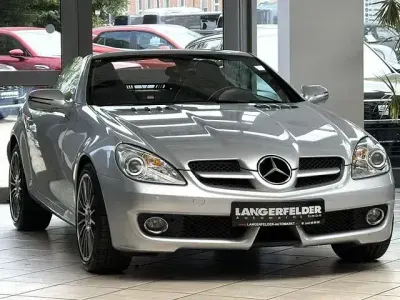 Gebraucht Mercedes SLK200 184 PS (135 kW) 2010 Iridiumsilber  metalliclack Cabrio