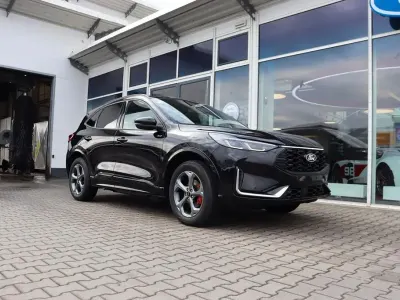 Neu Ford Kuga ST-Line X 242 PS (177 kW) 2026 Schwarz SUV