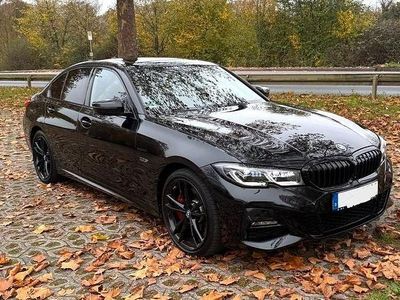 Gebraucht BMW 330e Shadowline 292 PS (214 kW) 2021 Schwarz Limousine