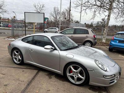 Porsche 911 Carrera