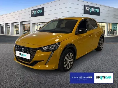 Gebraucht Peugeot e-208 Active 100 kW (136 PS) 2023 Gelb Kleinwagen