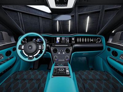 Tempest grey Neu 2025 Rolls Royce Cullinan SUV | 630.700 € (Teuer)