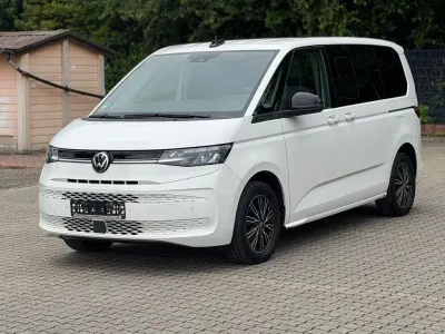 Gebraucht VW Multivan 150 PS (110 kW) 2023 Weiß Van / Kleinbus