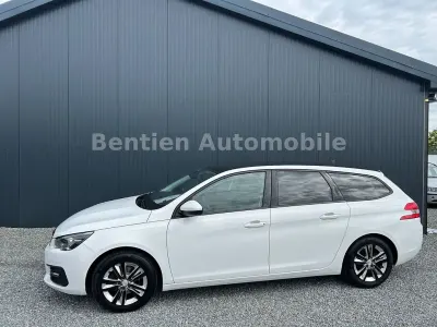 Gebraucht Peugeot 308 SW Active 131 PS (96 kW) 2020 Weiß Kombi