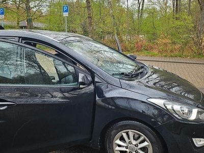 Gebraucht Hyundai i30 Classic 90 PS (66 kW) 2012 Schwarz Kombi