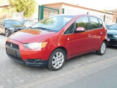 Usata Mitsubishi Colt Invite 95 CV (69 kW) 2009 Rosso Utilitaria