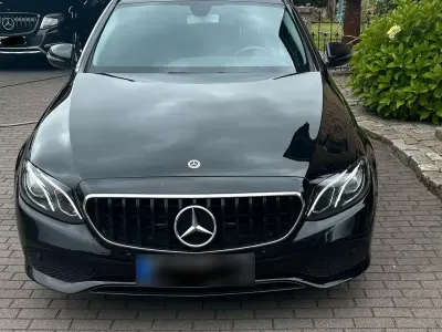 Gebraucht Mercedes E200 150 PS (110 kW) 2017 Schwarz Kombi