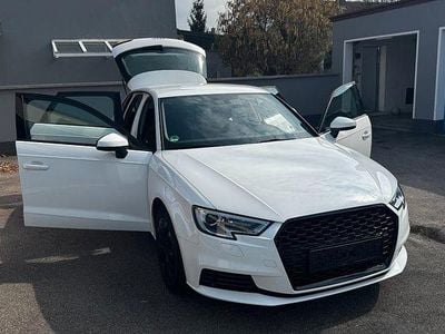 Gebraucht Audi A3 150 PS (110 kW) 2019 Weiß Limousine