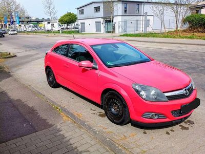 Usata Opel Astra GTC 140 CV (102 kW) 2009 Rosso Coupé