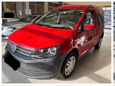 Gebraucht VW Caddy Trendline 122 PS (89 kW) 2018 Rot Van / Kleinbus