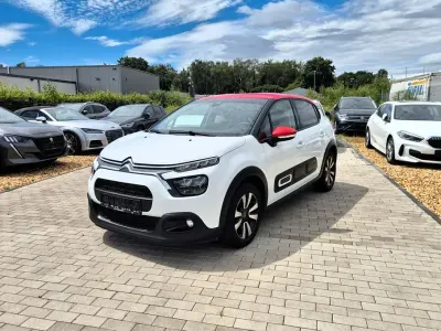 Gebraucht Citroën C3 PureTech 110 PS (80 kW) 2021 Polar white/sport red Kleinwagen