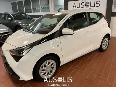 Usata Toyota Aygo X 72 CV (52 kW) 2022 Bianco SUV