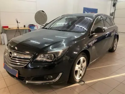 Gebraucht Opel Insignia Innovation 163 PS (119 kW) 2015 Schwarz Kombi