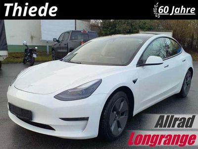 Begagnad Tesla Model 3 366 kW (498 HK) 2021 Vit Sedan