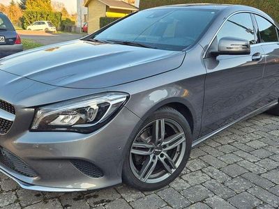 Gebraucht Mercedes CLA180 Urban 122 PS (89 kW) 2017 Grau Limousine