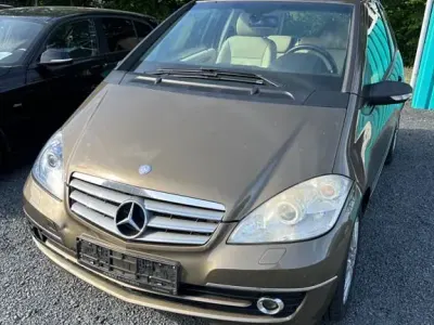 Gebraucht Mercedes A200 136 PS (100 kW) 2009 Braun
