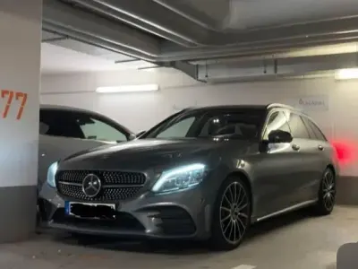 Gebraucht Mercedes C220 AMG 194 PS (142 kW) 2019 Grau Kombi