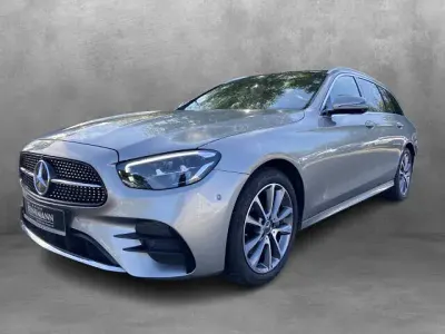 Gebraucht Mercedes E300 AMG line 265 PS (194 kW) 2022 Mojavesilber Kombi