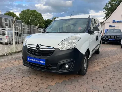 Gebraucht Opel Combo Edition 105 PS (77 kW) 2017 Weiß Van / Kleinbus