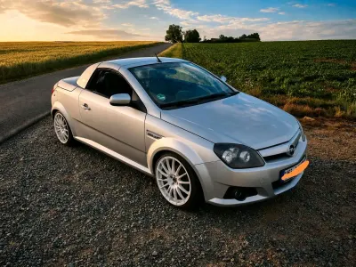 Gebraucht Opel Tigra Sport 125 PS (91 kW) 2005 Silber Cabrio