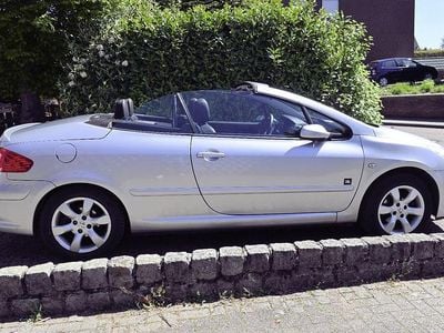 Gebraucht Peugeot 307 CC 109 PS (80 kW) 2008 Silber Cabrio