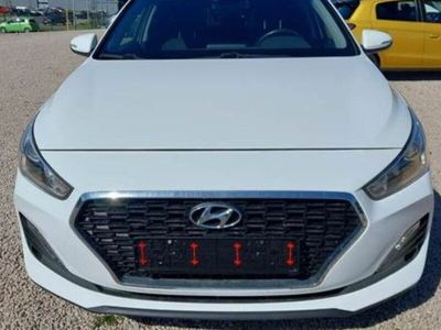 gebraucht Hyundai i30 cw Trend 1,4,140 PS,Klima,Sitzh,Temp