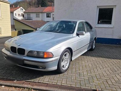 Gebraucht BMW 528 193 PS (141 kW) 1996 Silber Limousine