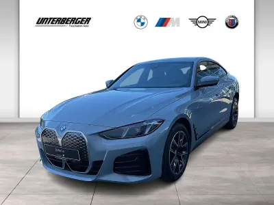 Neu BMW i4 M Sport 250 kW (340 PS) 2026 Brooklyn grau Limousine