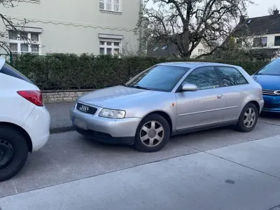 Gebraucht Audi A3 Attraction 125 PS (91 kW) 1999 Silber Kleinwagen