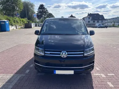 Gebraucht VW Multivan Highline 204 PS (150 kW) 2017 Schwarz Van / Kleinbus