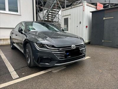 Usata VW Arteon R-line 150 CV (110 kW) 2019 Grigio Utilitaria