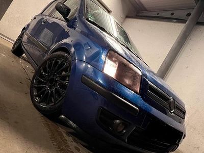 Second-hand Fiat Panda 60 CP (44 kW) 2004 Albastru Hatchback
