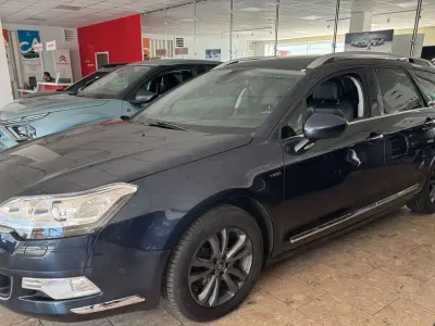 Gebraucht Citroën C5 Exclusive 163 PS (119 kW) 2015 Metalliclackierung schwarz Kombi