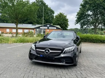 Gebraucht Mercedes C220 AMG line 194 PS (142 kW) 2019 Schwarz Cabrio