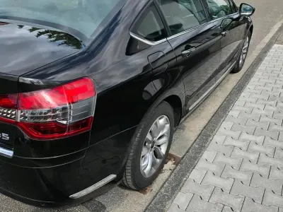 Gebraucht Citroën C5 163 PS (119 kW) 2013 Schwarz Limousine