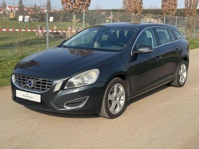 Gebraucht Volvo V60 Summum 163 PS (119 kW) 2012 Grau Kombi