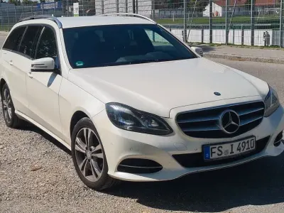 Gebraucht Mercedes E200 Avantgarde 136 PS (100 kW) 2013 Weiß Limousine