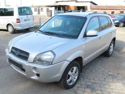 Gebraucht Hyundai Tucson GLS 141 PS (103 kW) 2006 Silber SUV