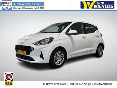 Gebraucht Hyundai i10 Comfort 67 PS (49 kW) 2022 Weiß Kleinwagen